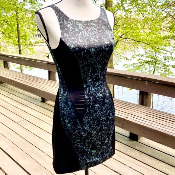 ALL SAINTS ⭐️Gorgeous ’Marbled’ pattern Dress. Green & Black w/ mauve flecks ♥️ - Picture 7 of 11